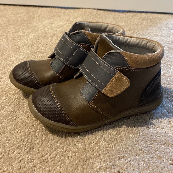 See Kai Run brown shoe/boot - Picture 1 of 13